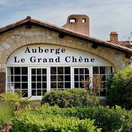 Auberge Du Grand Chene Sillans-la Cascade Esterno foto